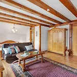 Gaestehaus Weingut Mangel Pensión 3*