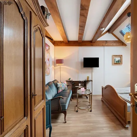 Гостевой дом Gaestehaus Weingut Mangel Endingen am Kaiserstuhl