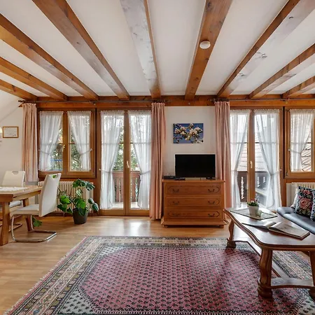 Gaestehaus Weingut Mangel Гостевой дом