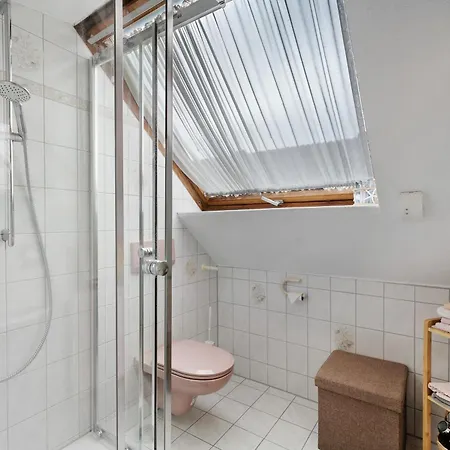 Gaestehaus Weingut Mangel Гостевой дом