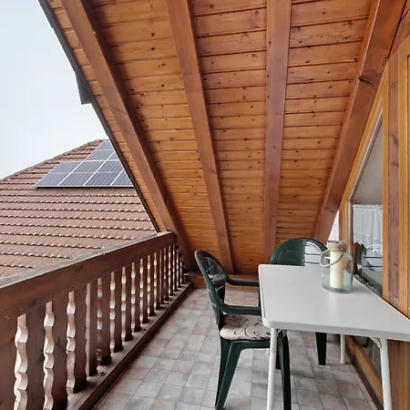 Gaestehaus Weingut Mangel Гостевой дом 3*