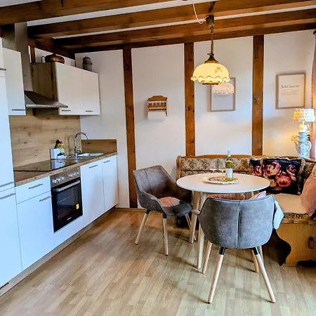 Pensión Gaestehaus Weingut Mangel 3*